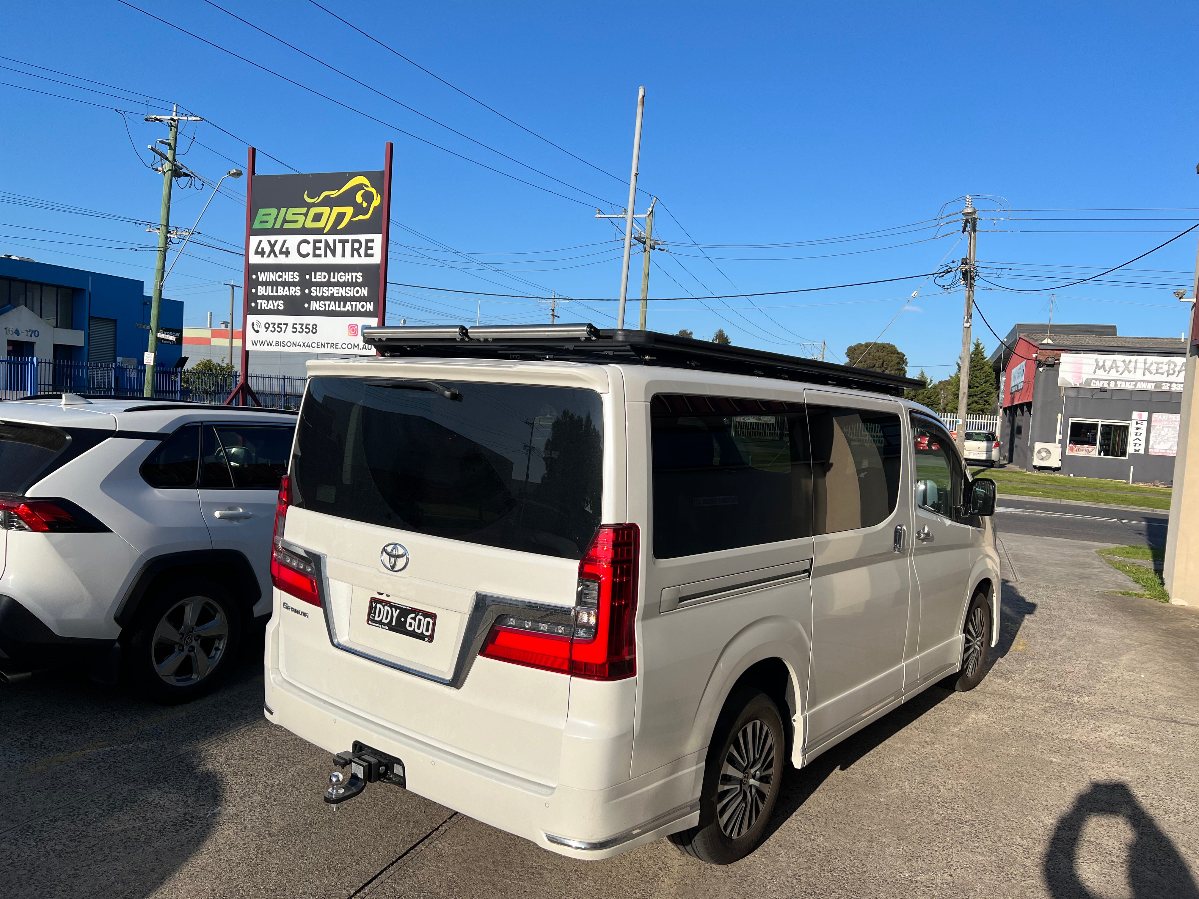 BISON 4X4 DAKOTA STYLE FLAT RACK FOR TOYOTA HIACE 2019+