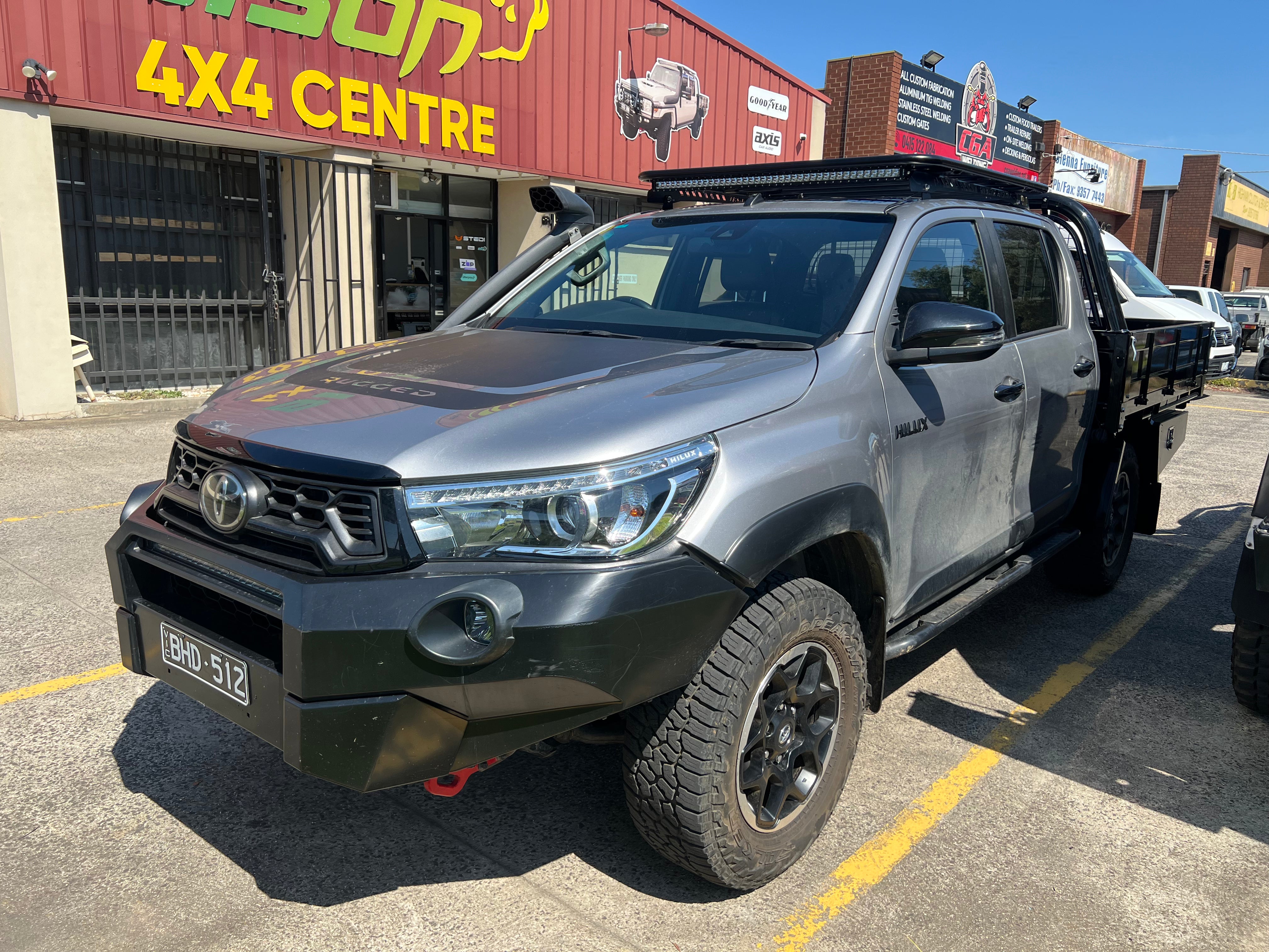 BISON-BAR NO LOOP FOR TOYOTA HILUX 2021+ BY BISON 4X4