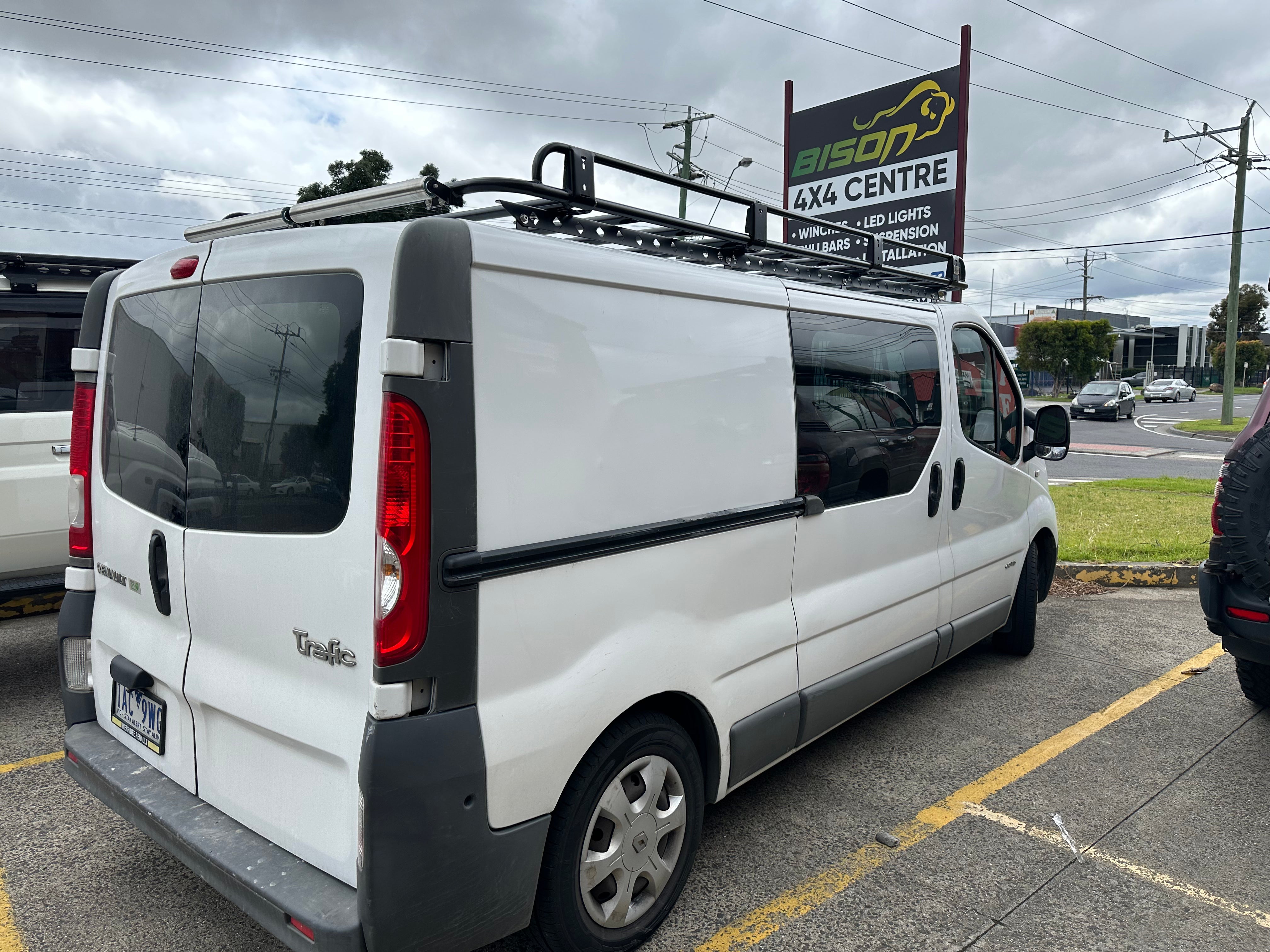 BISON 4X4 STEEL TRADESMAN ROOF RACK FOR RENAULT TRAFIC 2004-2014
