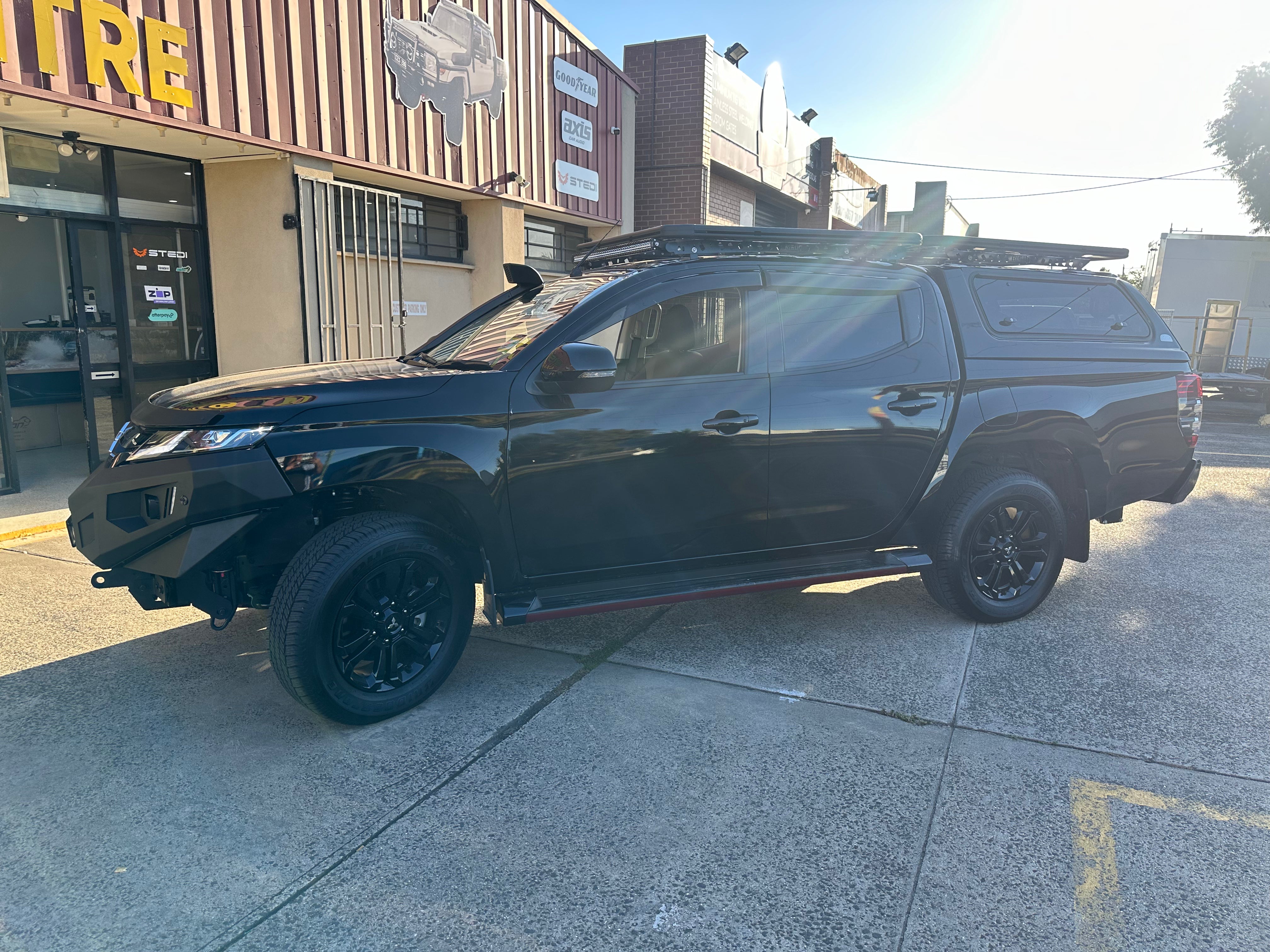 BISON 4X4 FLAT ROOF RACK FOR MITSUBISHI TRITON
