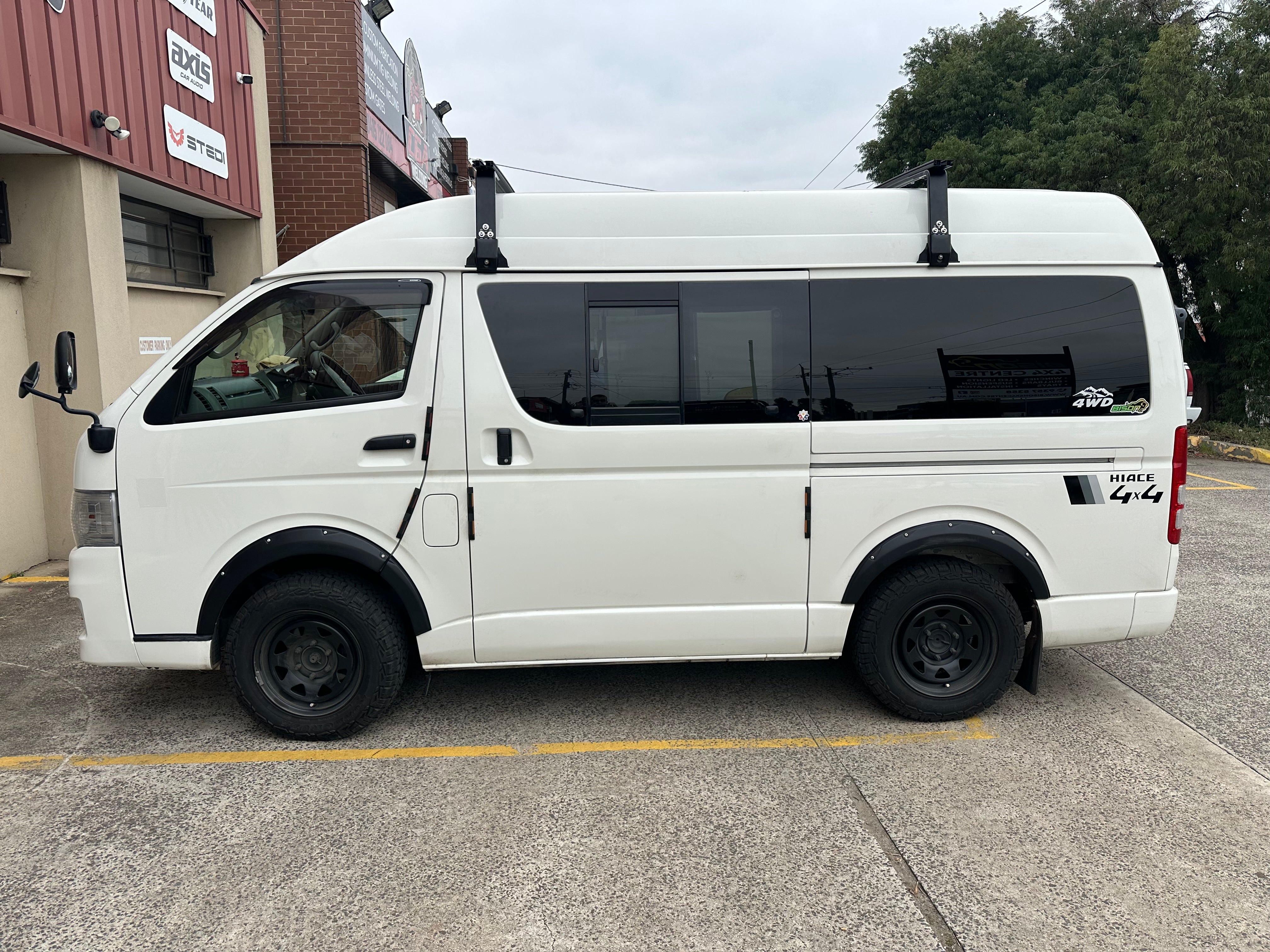 2 Alloy Crossbars &  Mounting Brackets kit For Toyota Hiace commuter