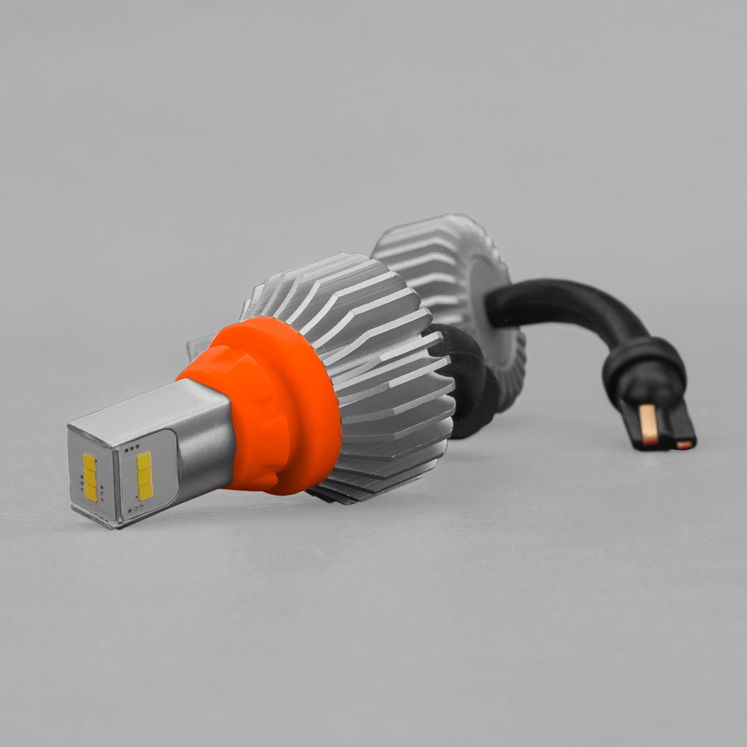 1000 LUMEN T10 / T15 REVERSE LED UPGRADE (PAIR)