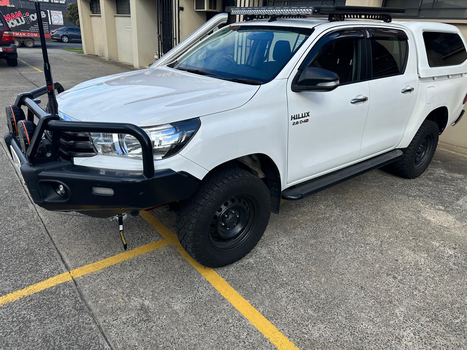 BISON-BAR FOR  TOYOTA HILUX 2015-2018  BY BISON 4X4