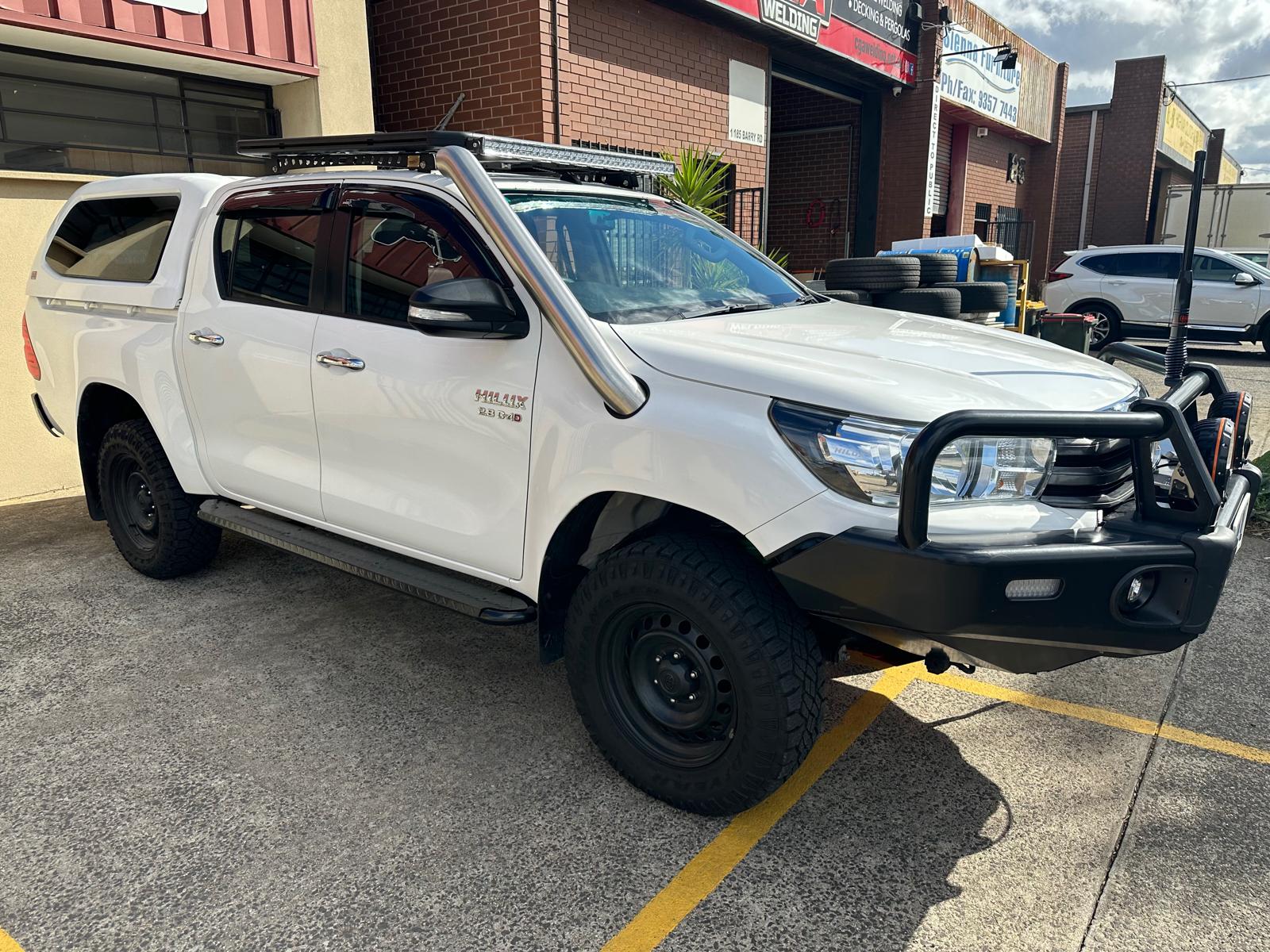 BISON-BAR FOR  TOYOTA HILUX 2015-2018  BY BISON 4X4