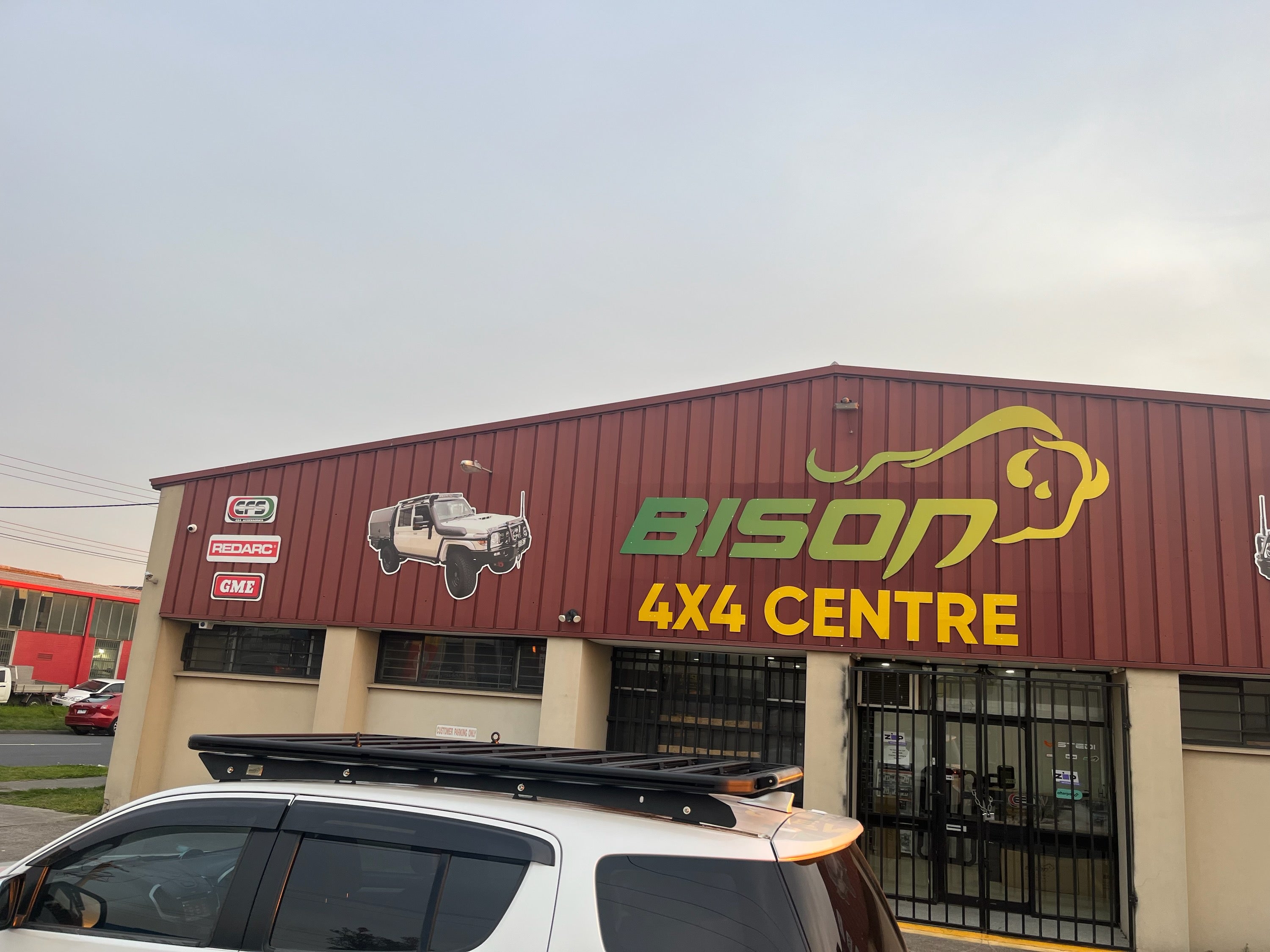 BISON 4X4 DAKOTA STYLE FLAT RACK FOR ISUZU MUX 2017+