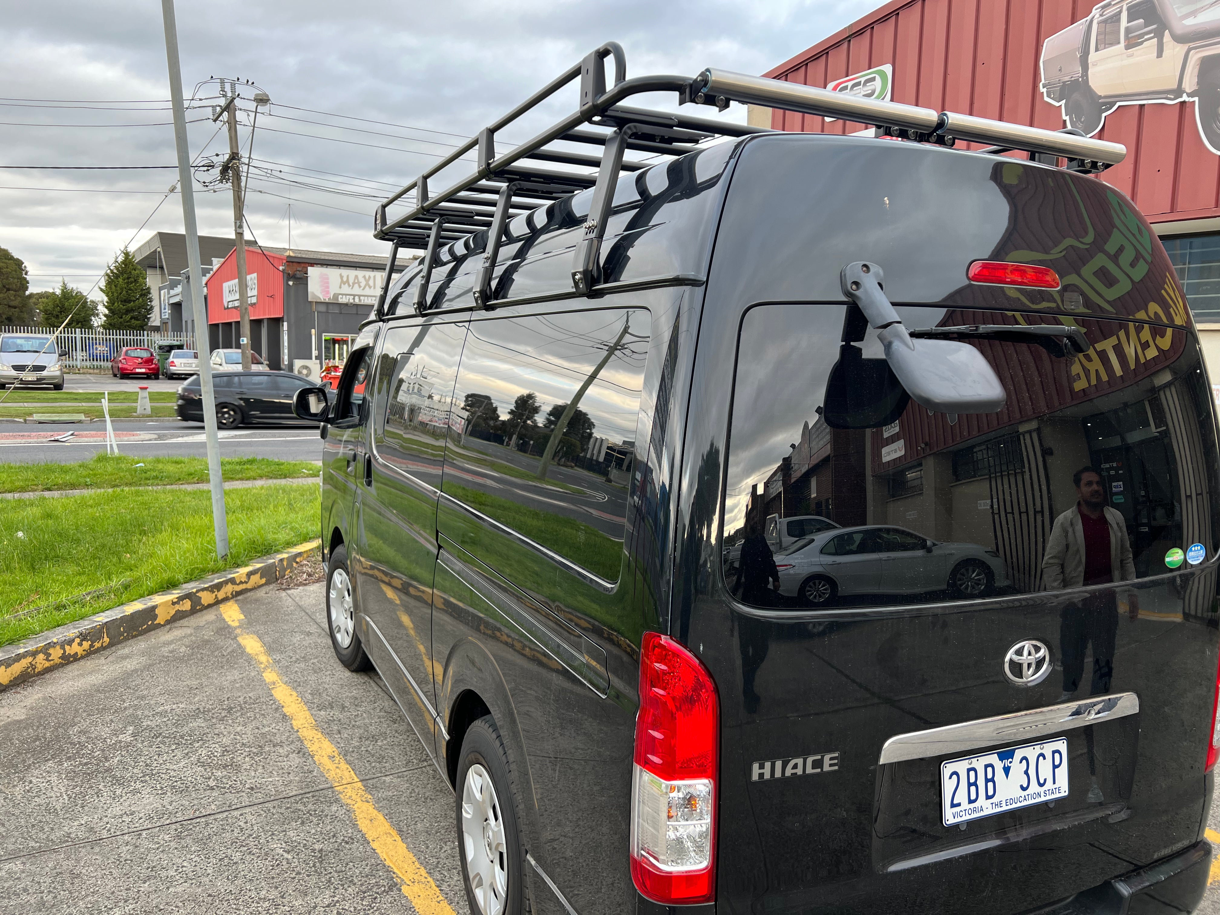 BISON 4X4 STEEL TRADESMAN ROOF RACK FOR TOYOTA HIACE COMMUTER 2004-2018