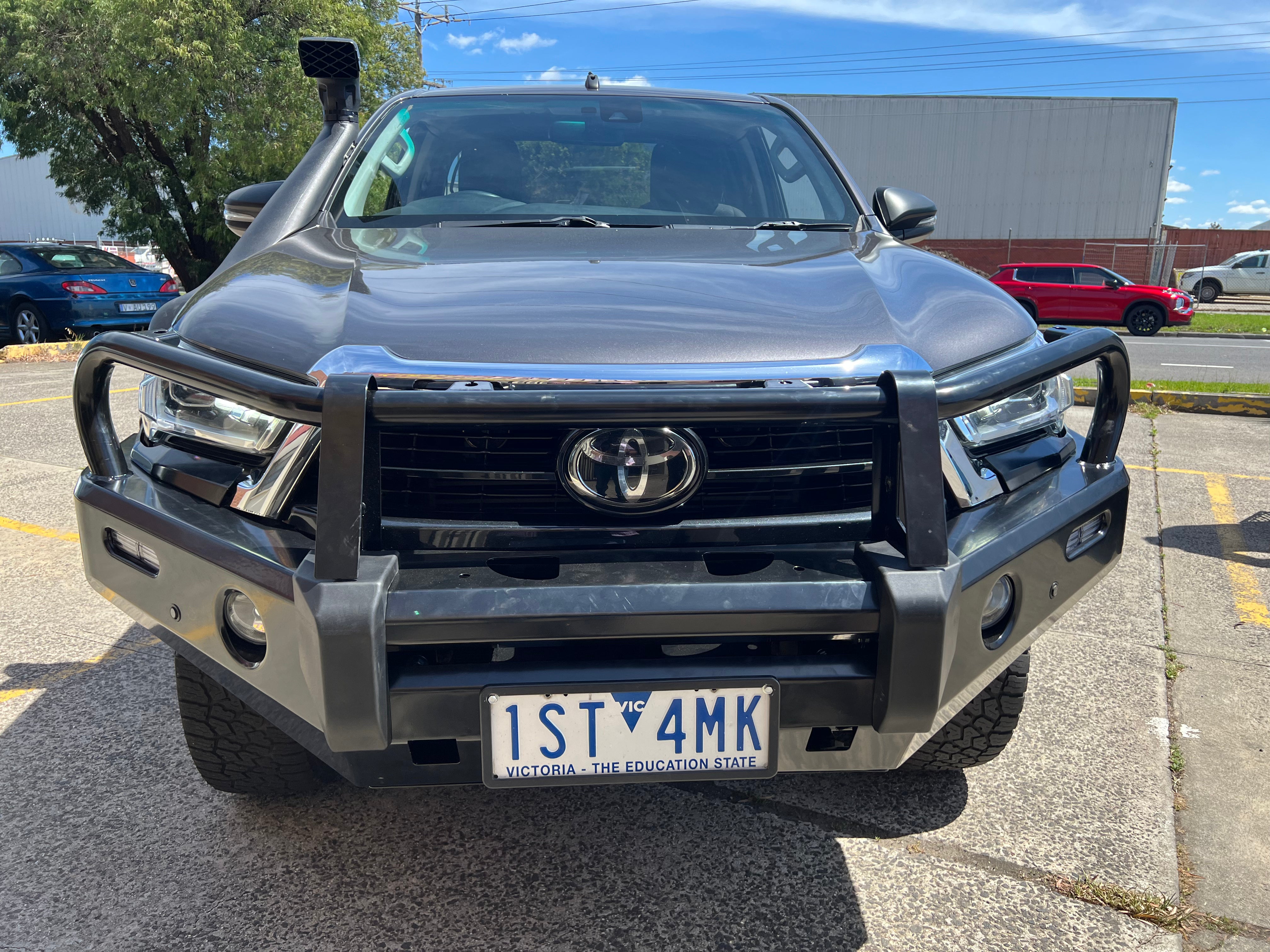 BISON-BAR FOR TOYOTA HILUX 2016-2020 BY BISON 4X4