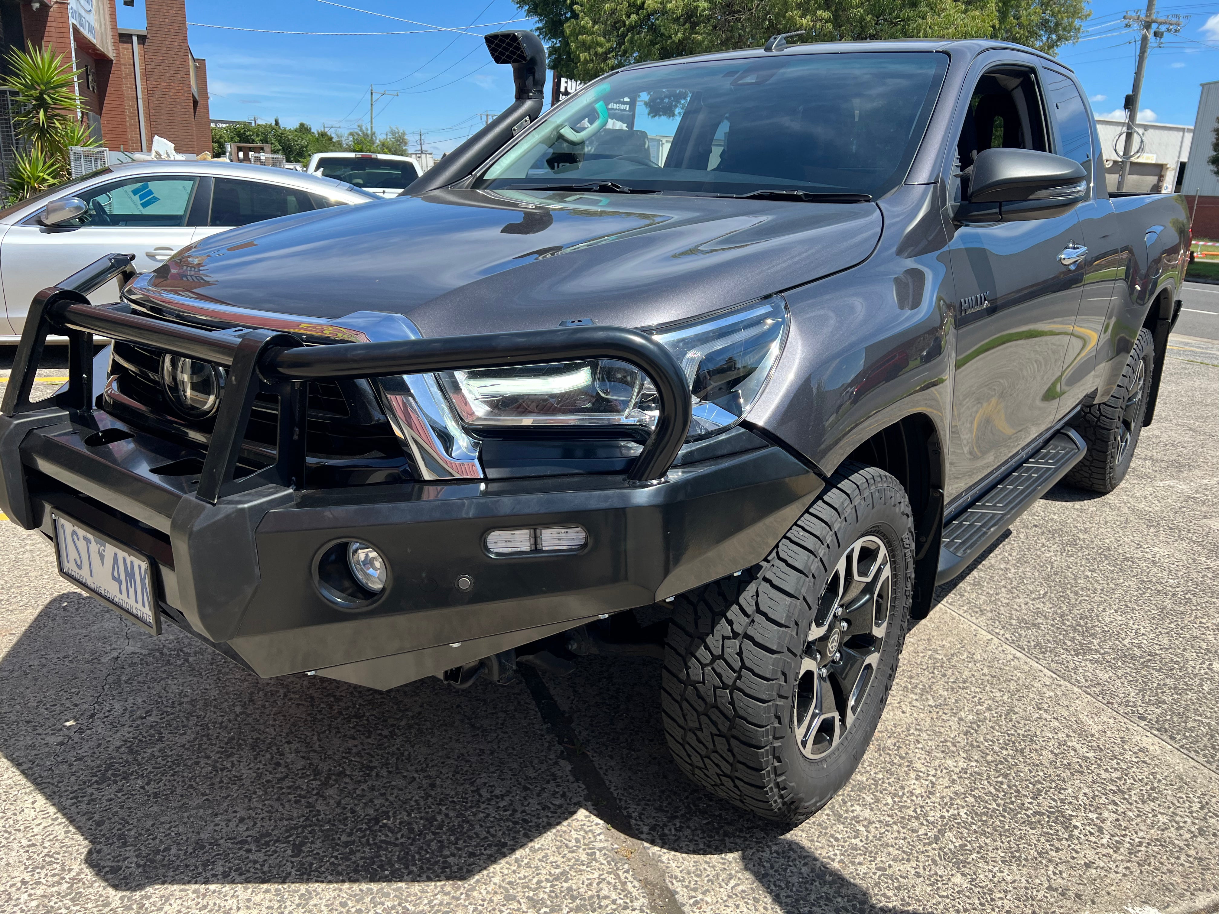 BISON-BAR FOR  TOYOTA HILUX 2018-2021  BY BISON 4X4