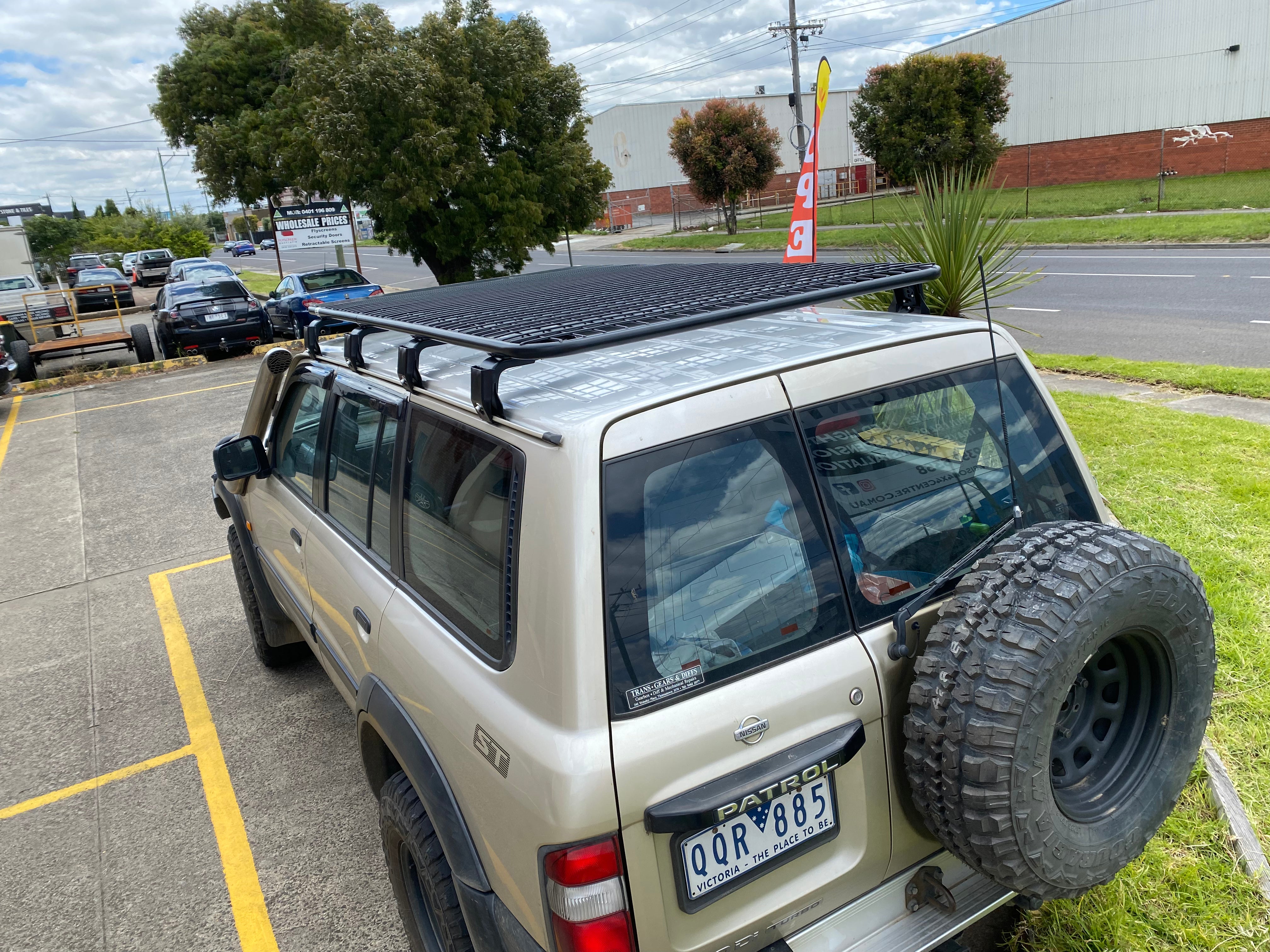 BISON 4X4 DAKOTA STYLE RACK FOR NISSAN PATROL GQ | FLAT ROOF RACK GUTTER MOUNTED