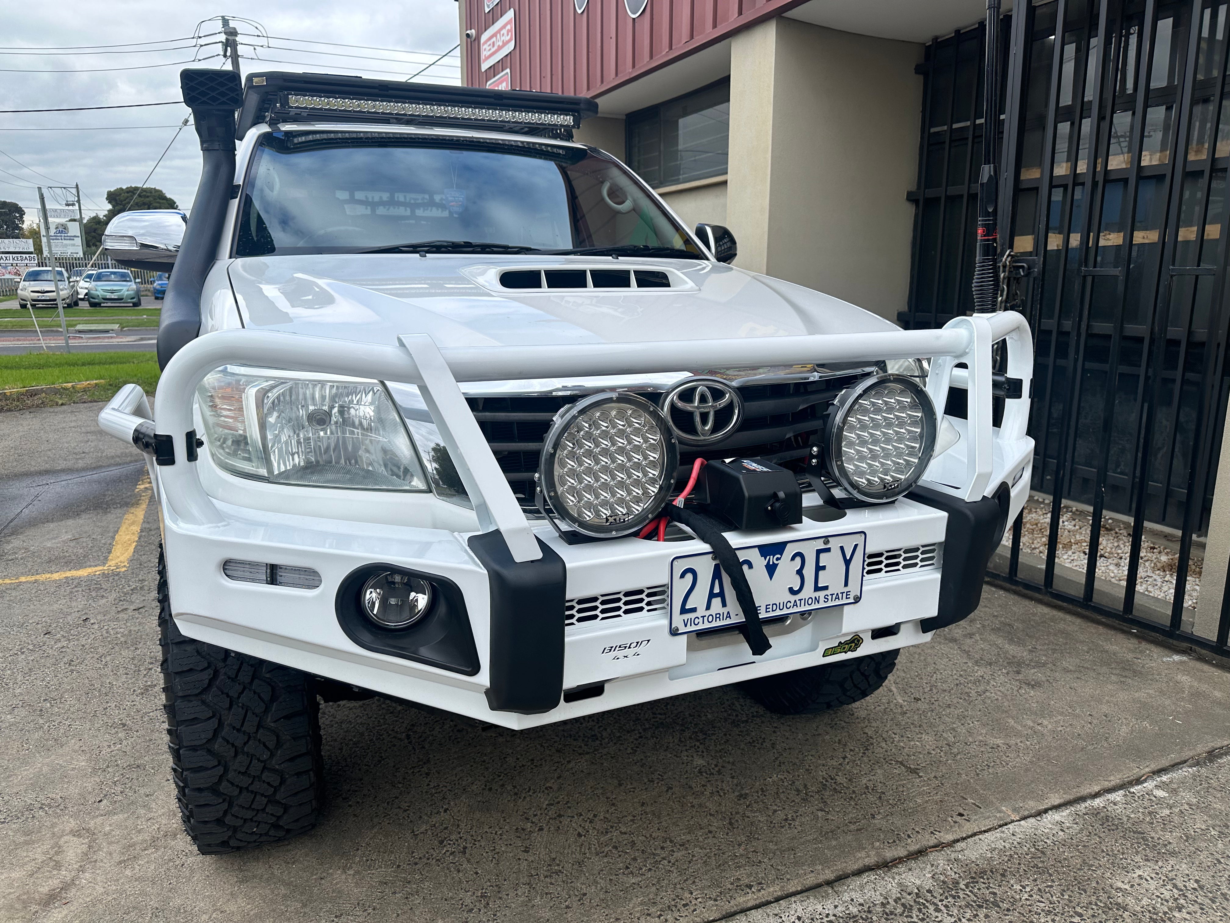 BISON-BAR FOR TOYOTA HILUX 2011-2015 BY BISON 4X4