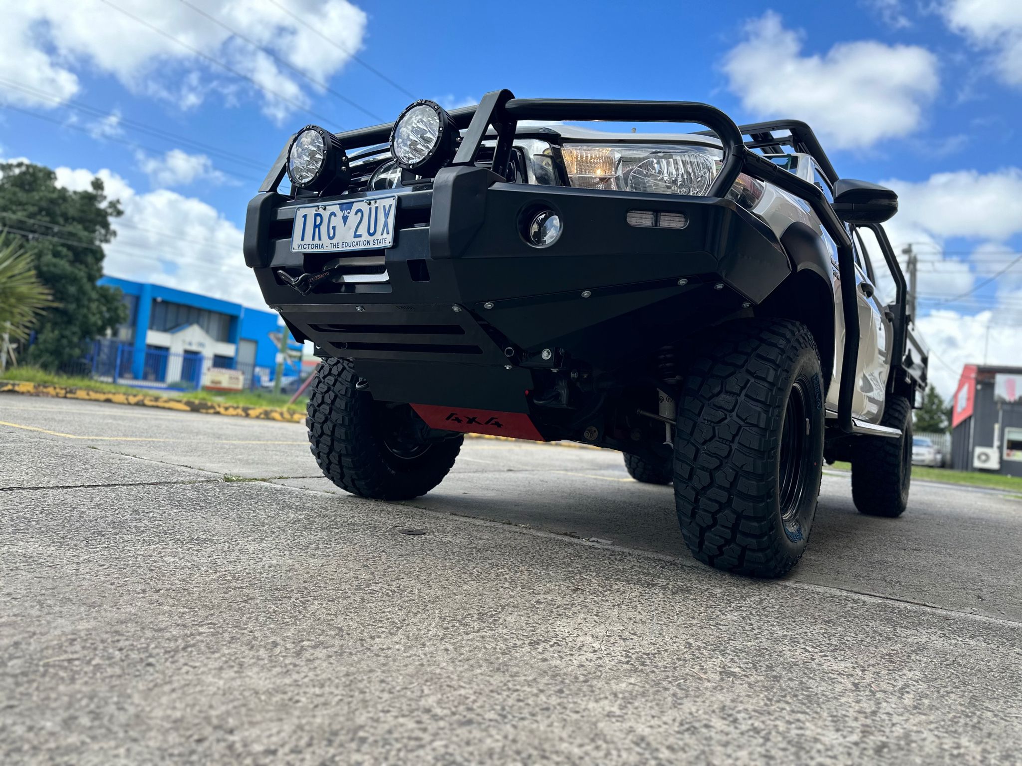 BISON-BAR FOR  TOYOTA HILUX 2015-2018  BY BISON 4X4