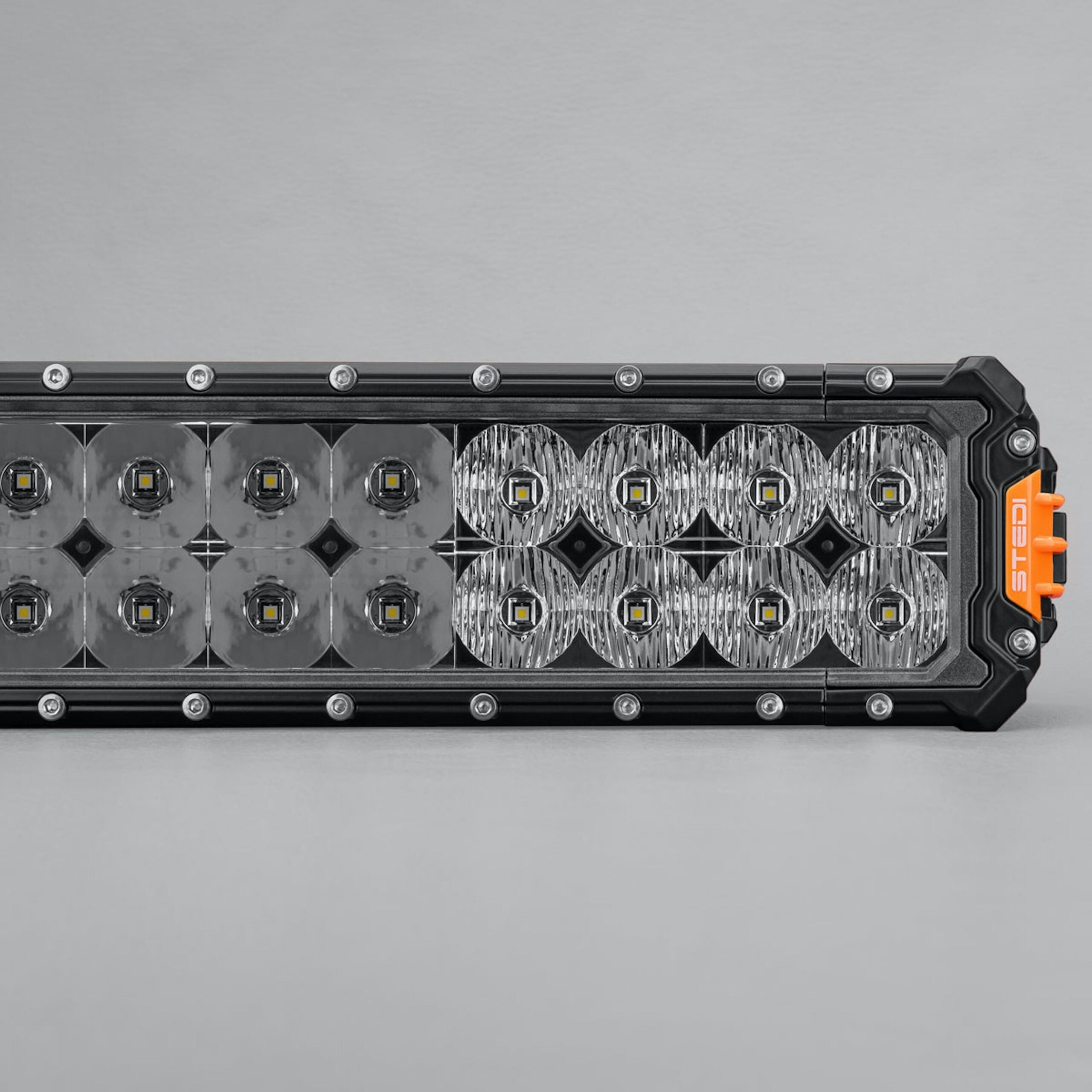 ST3303 PRO 23.3 INCH 32 LED LIGHT BAR