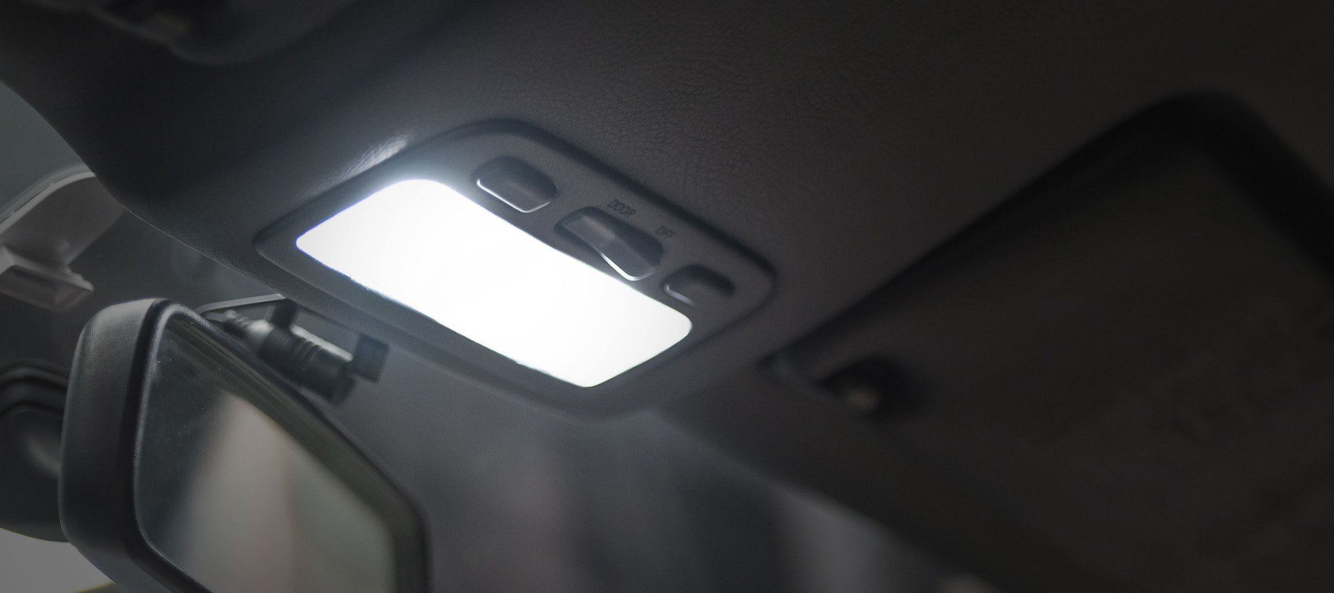 FORD RANGER & EVEREST LED MIRROR PUDDLE LAMP